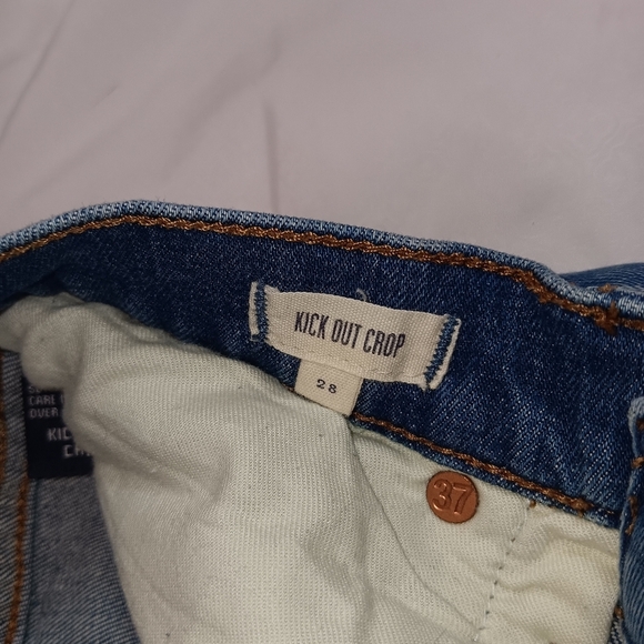 Madewell kick out crop jeans - Picture 3 of 13